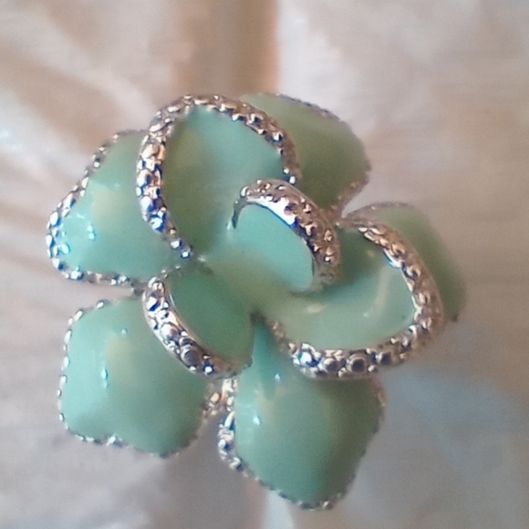 18k Gold filled turquoise enamel flower ring with swarovski accent (Size 6) - Picture 1 of 7